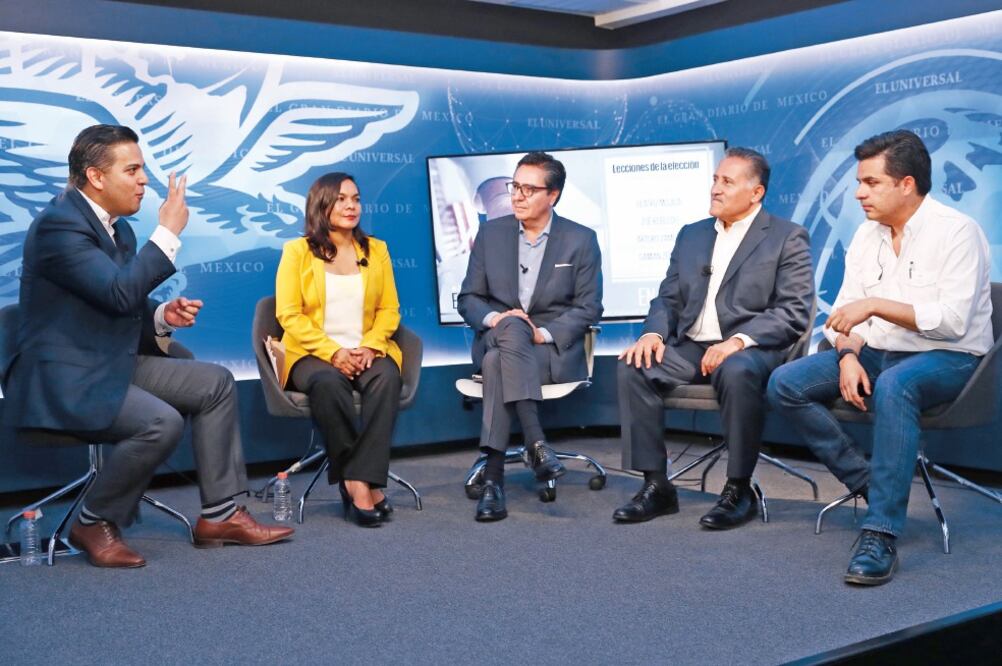Damián Zepeda, del PAN; Beatriz Mojica, del PRD; David Aponte, subdirector General Editorial de EL UNIVERSAL; Arturo Zamora, del PRI, y Zoé Robledo, de Morena, debatieron sobre jornada electoral (YADIN XOLALPA. EL UNIVERSAL)