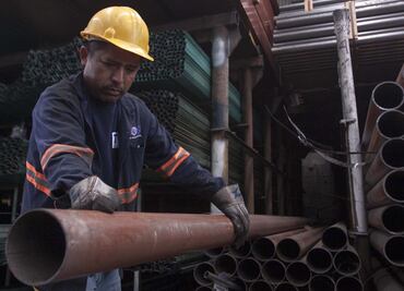 The U.S. imposes preliminary tariffs on Mexican steel