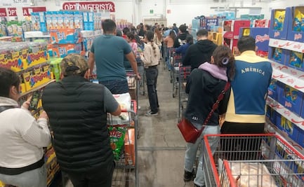FOTOS: ¡Caos y largas filas en Costco! Usuarios reportan horas de espera para salir de la tienda 