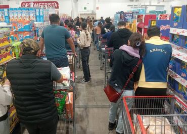 FOTOS: ¡Caos y largas filas en Costco! Usuarios reportan horas de espera para salir de la tienda