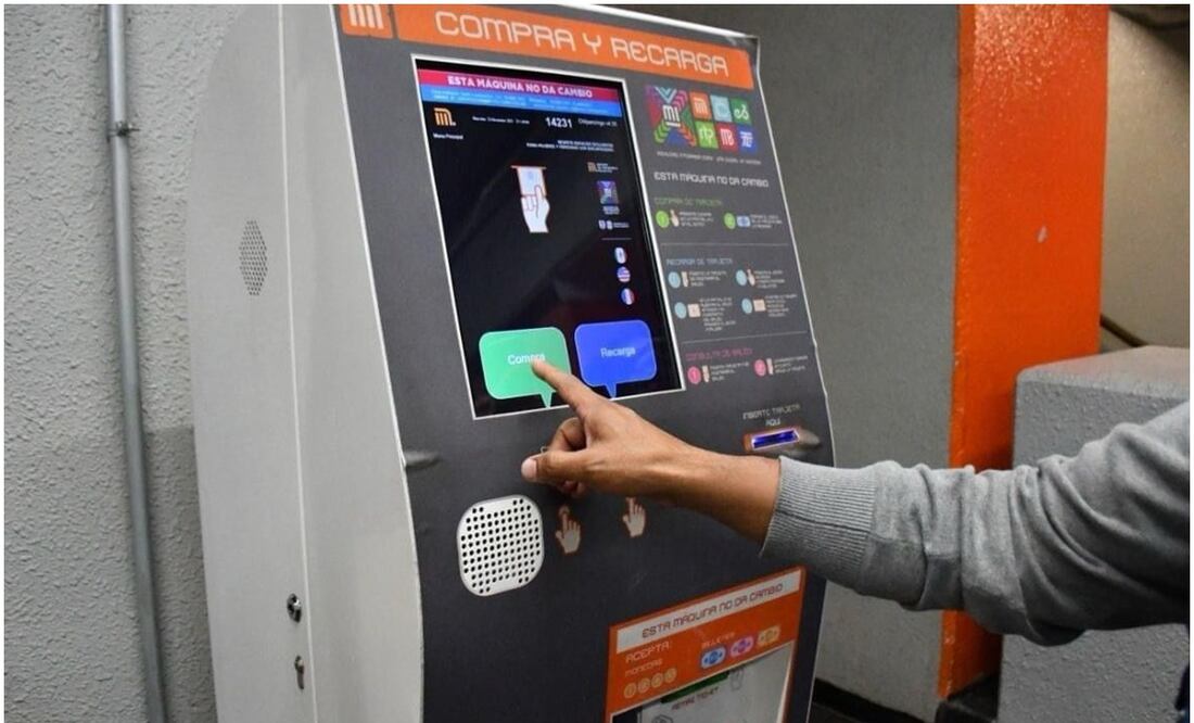 Máquinas para venta y recarga de tarjetas. Foto: Especial