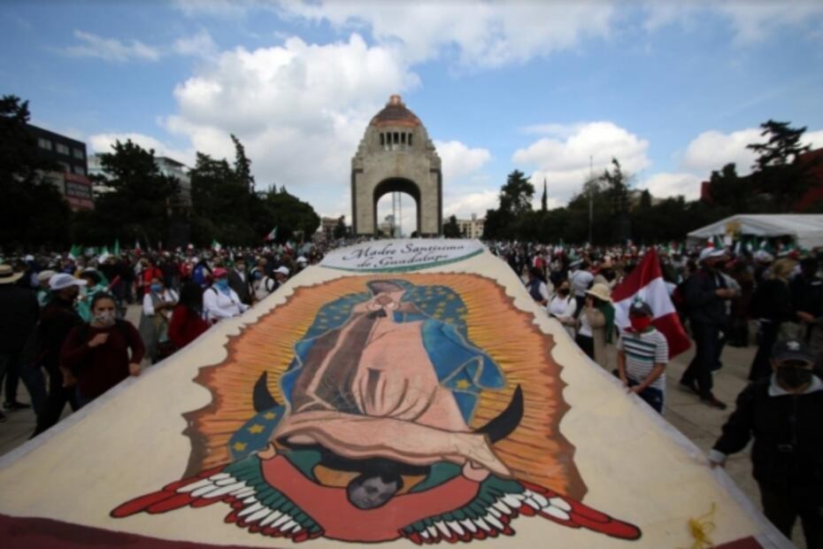 Los músculos de Gatell, FRENAAA y huracán Delta, entre las fotos de la semana