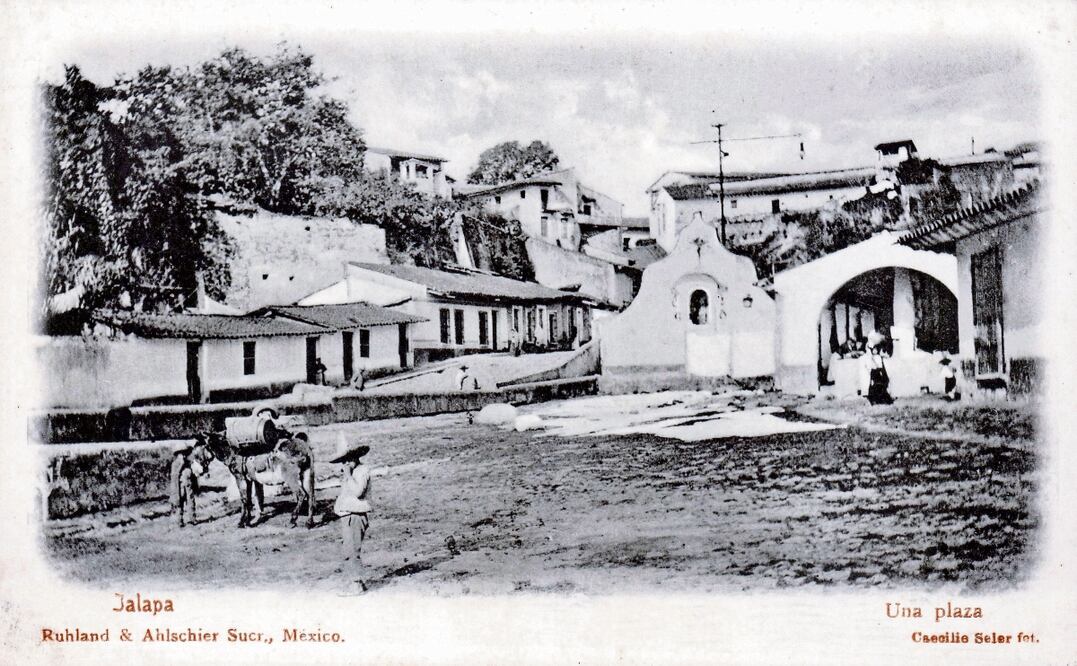 La plazoleta de Xallitic tomada por Caecilie Seler-Sachs, hacia 1900. La fotografía procede de una colección privada. Fotos del libro de Xalapa, la eterna