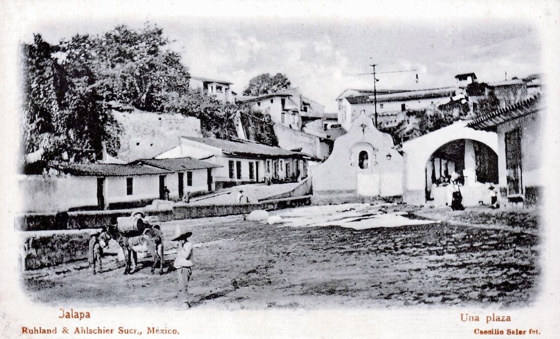 La plazoleta de Xallitic tomada por Caecilie Seler-Sachs, hacia 1900. La fotografía procede de una colección privada. Fotos del libro de Xalapa, la eterna
