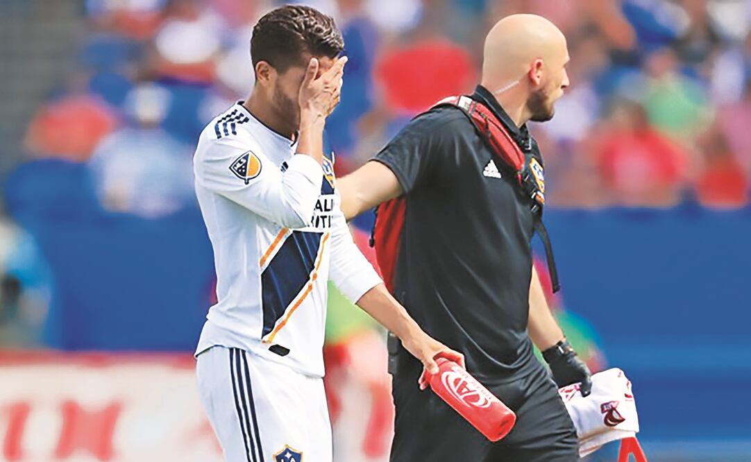 El contención del Galaxy tuvo que abandonar el terreno de juego.