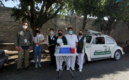 Con ayuda del "vacuvochito", IMSS cumple meta de vacunación Covid de abril