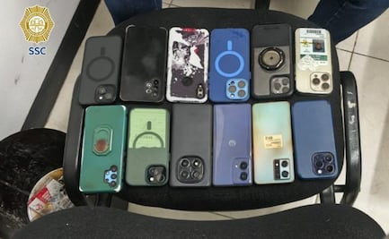 Cae menor de edad y mujer de 19 años por robo de 14 celulares durante fiesta del Grito de Independencia en el Zócalo