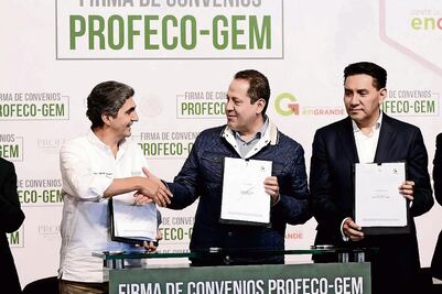 Ofrece Eruviel apoyo de vivienda a maestros 