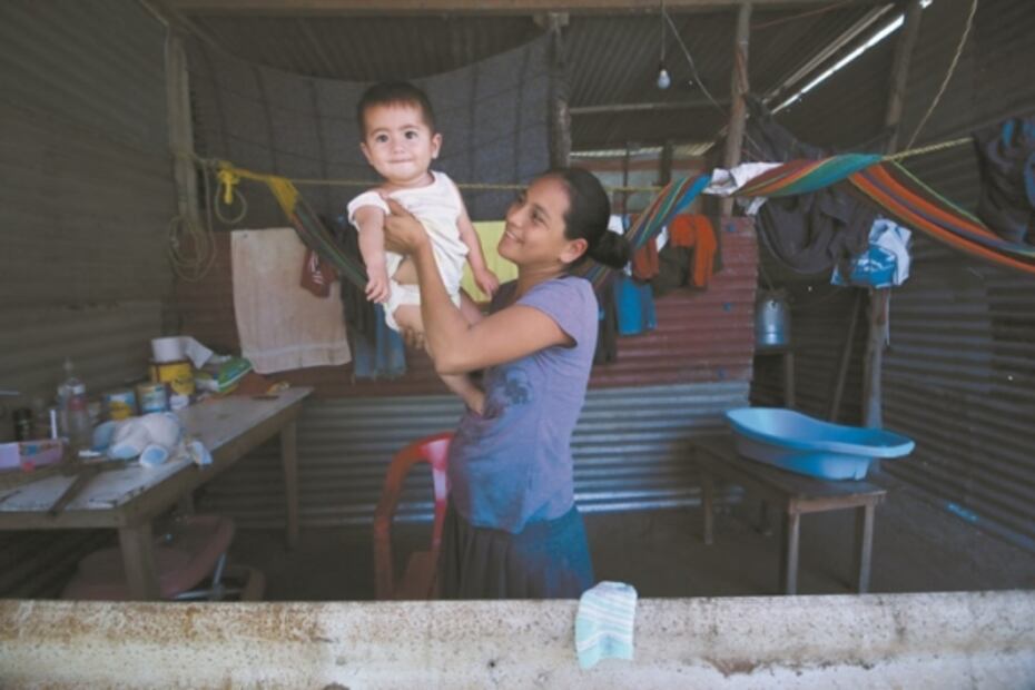 Tabasqueños aún sufren estragos de la inundación