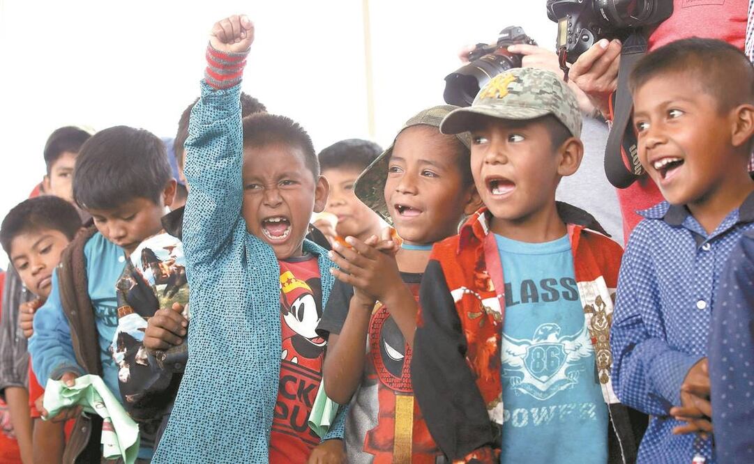 Los integrantes del Consejo Indígena y Popular de Guerrero-Emiliano Zapata organizaron la marcha de los niños. Foto: Marco Ugarte/ AP.