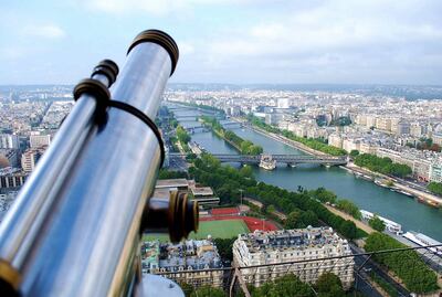 Torre Eiffel reabre mirador del último piso