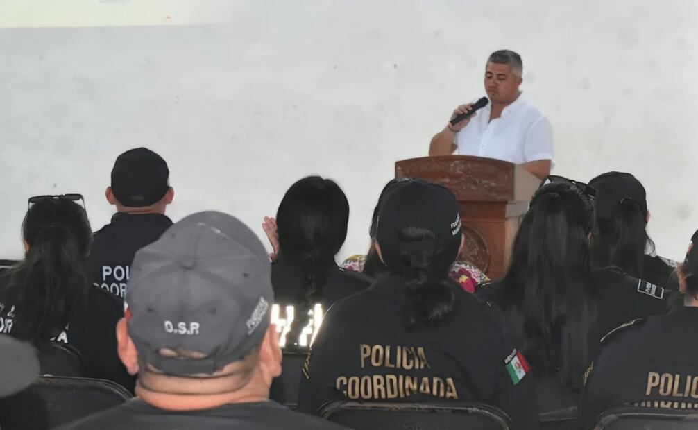 Todos los agentes de la Policía de este municipio renunciaron como protesta contra el alcalde Alfonso Núñez Erguera. Foto: Especial