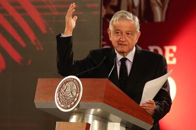 AMLO anuncia compra de 500 pipas para atacar desabasto de combustible