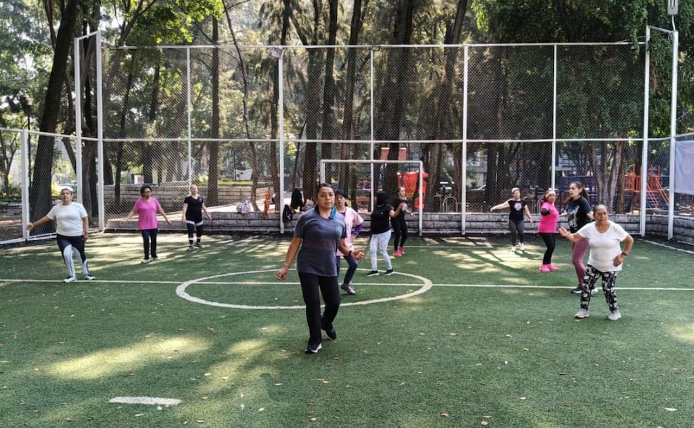 También se rehabilitó la reja de la cancha de futbol. | Foto: Especial.