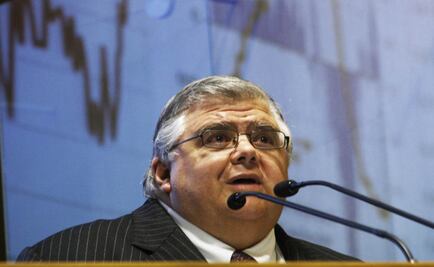 Preocupa a Banxico suspensión de reforma educativa