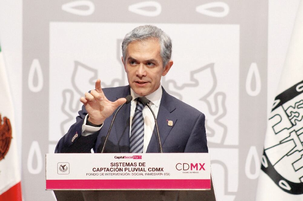 El Reglamento de Tránsito se hizo para salvar vidas, urge homologar el Hoy No Circula, afirmó el jefe de gobierno capitalino