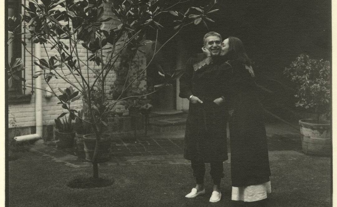 Gabriel García Márquez y su esposa, Mercedes, en la mañana en que se anunció que el autor había ganado el Premio Nobel de Literatura, en 1982. FOTO: Archivo/EFE.