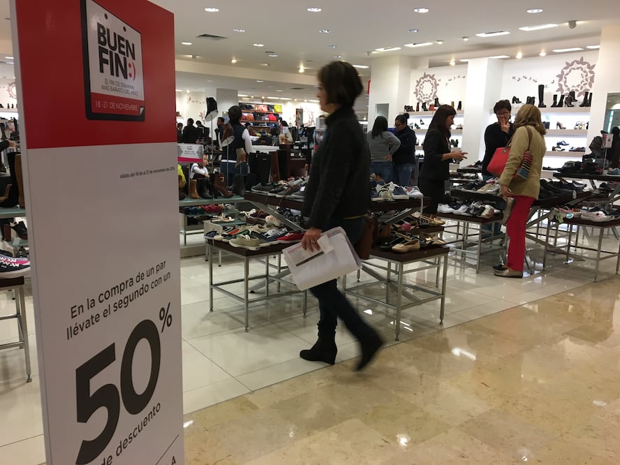 Ernesto Nemer Álvarez expuso además que la Profeco ha brindado tres mil 634 asesorías en los 144 módulos de atención instalados en los principales centros comerciales del país (ARCHIVO)