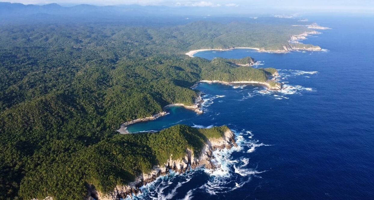 Huatulco tiene 36 playas y 9 bahías. Foto: Cortesía Huatulco Web