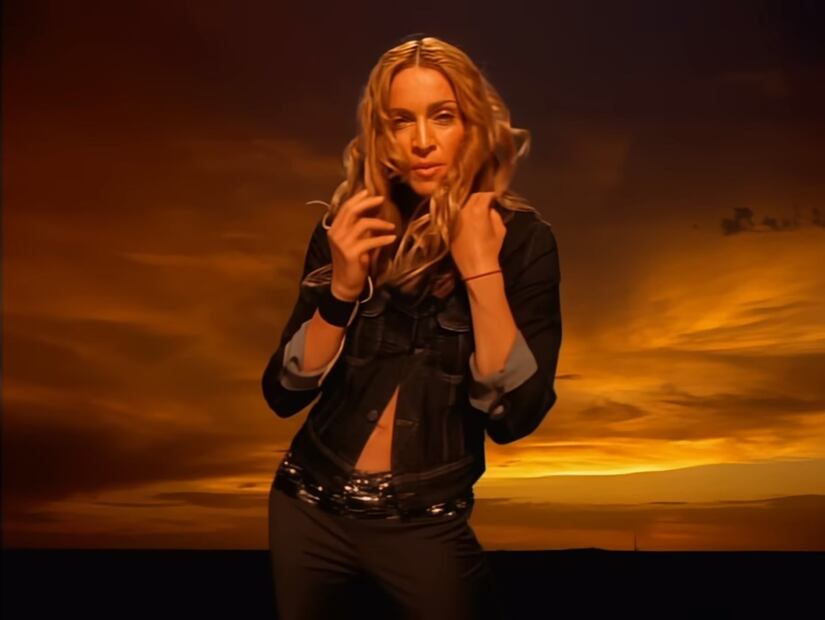 En su disco "Ray of Light" la imagen de Madonna es más relajada y natural.