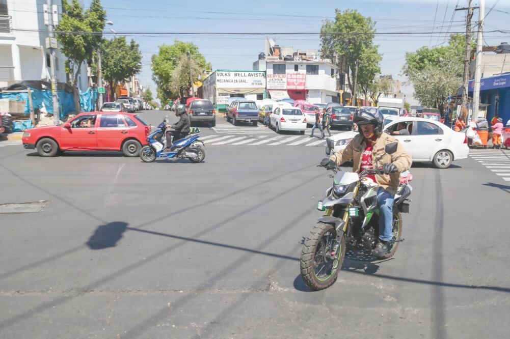 Usuarios de motos recordaron que la propuesta de rotular a los motociclistas ya fue presentada en anteriores legislaturas y ha sido rechazada (DIEGO SIMÓN SÁNCHEZ. EL UNIVERSAL)