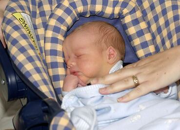 Embajada de EU interroga a un bebé por sospechas de terrorismo