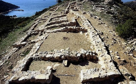 Descubren parte de puerto de la Antigua Grecia