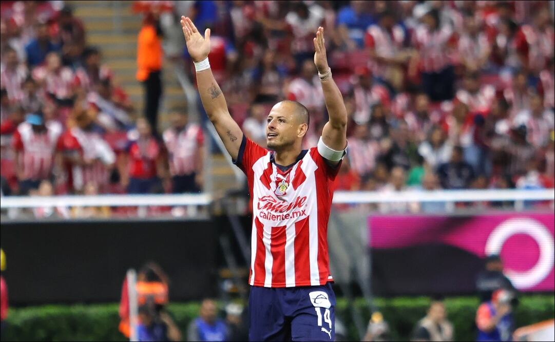 Chicharito Hernández fue tundido en redes sociales por controversial celebración ante Atlas