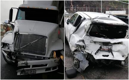 Tráiler cargado con veladoras vuelca en la México-Toluca; hay al menos 3 lesionados