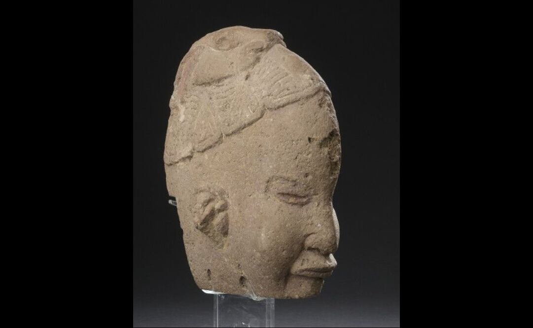 El lote 43, un hacha que representa el rostro de un dios, podría venderse en hasta 2 mil 500 euros. Foto: Casa de subastas Hotel Drouot