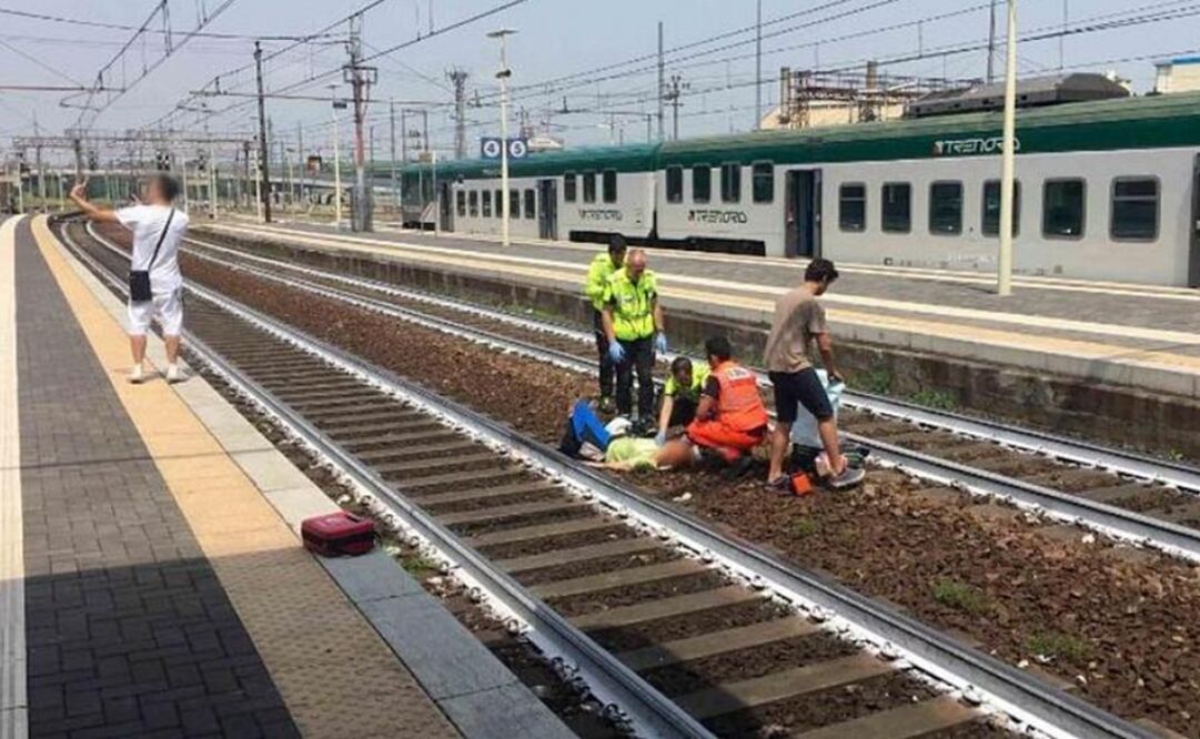 El periodista Giorgio Lambri capturó la escena el 26 de mayo desde el andén de la estación en Piacenza en el norte de Italia  (Foto: Libertà di Piacenza/Giorgio Lambri)