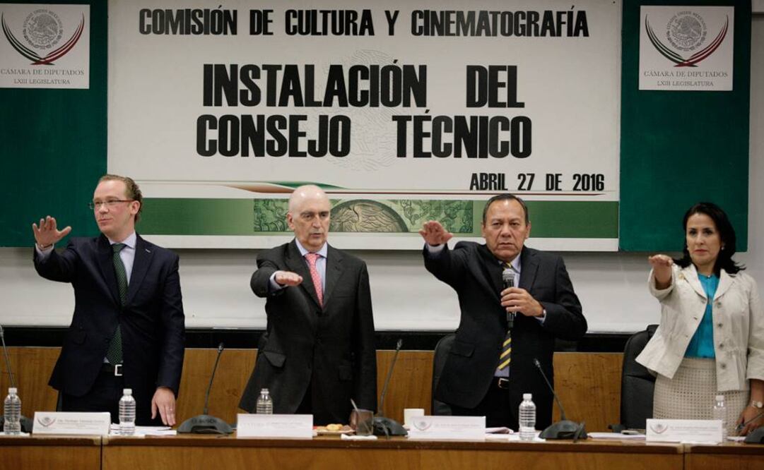 En el acto se dijo que en las siguientes semanas comenzarán las audiencias públicas al interior del país donde se dará voz a los especialistas en la materia. (FOTO: Iván Stephens / EL UNIVERSAL)