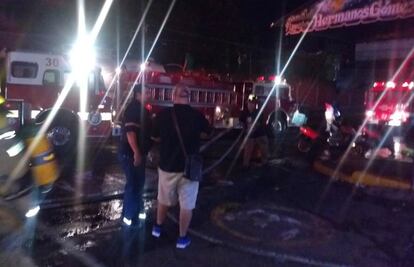 Se incendia mercado en Uruapan, Michoacán