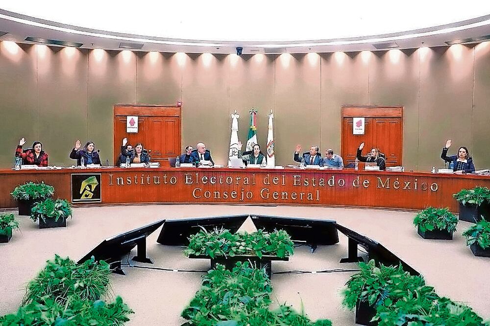 En la reunión del 25 de abril, el Instituto Electoral del Estado de México dará visto bueno a los registros Foto: Archivo El Universal