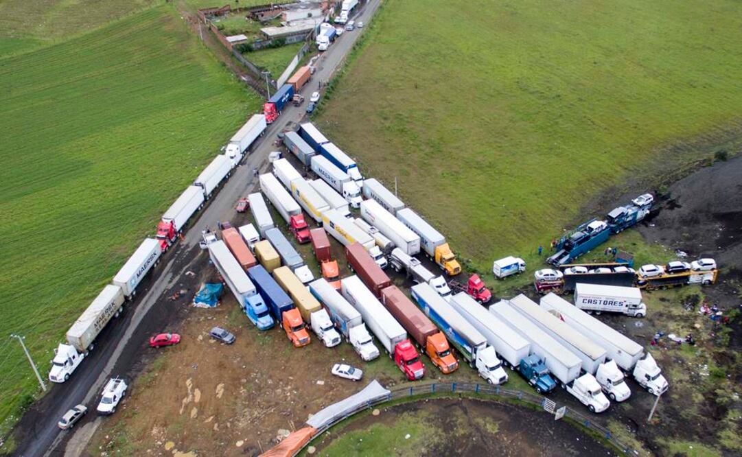 Así lucían las unidades en Arentepacua, Michoacán. Fotografía de Germán García EL UNIVERSAL