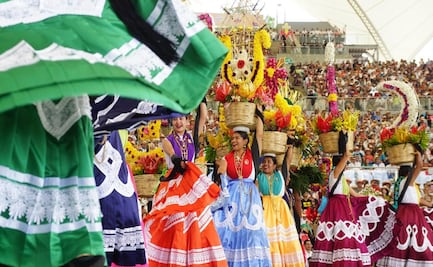 Al grito de “¡Viva Oaxaca!”, arrancan las fiestas de la Guelaguetza frente a más de 12 mil asistentes