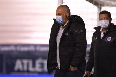 Memo Vázquez destroza a su equipo tras derrota contra el Mazatlán FC