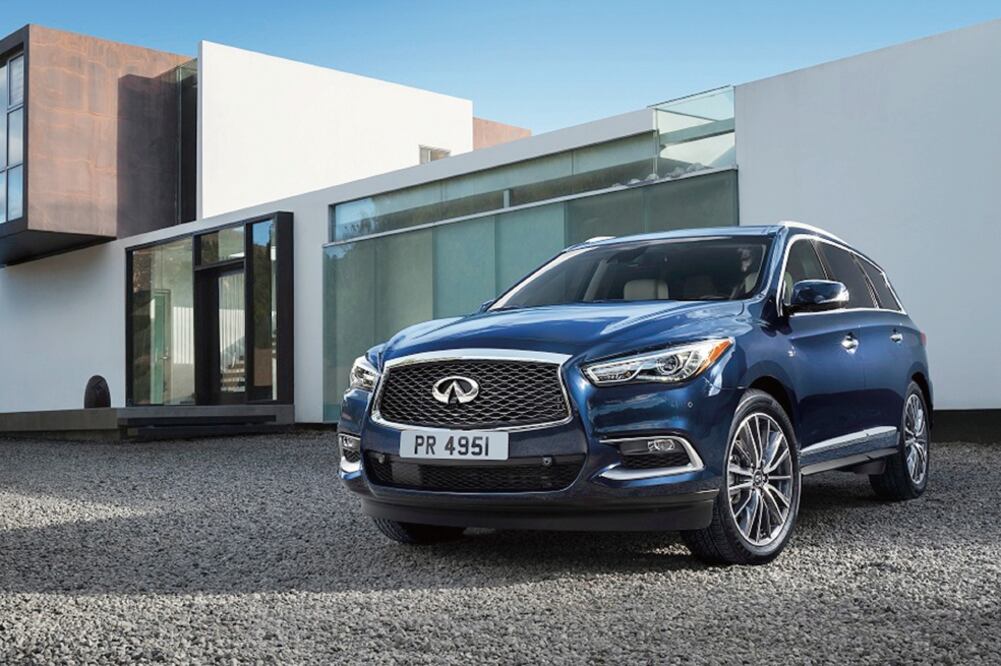 La camioneta QX60 (imagen) y el sedán Q50 son los autos híbridos estrella de la marca Infiniti, que a partir de 2021 ofrecerá unidades totalmente eléctricas (ARCHIVO EL UNIVERSAL)
