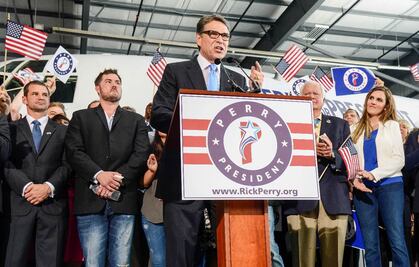Perry se suma a la contienda por la Casa Blanca