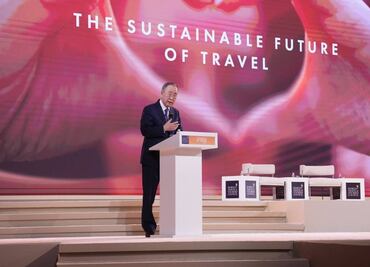 Por primera vez, presentan en cumbre de turismo reporte sobre "huella climática"