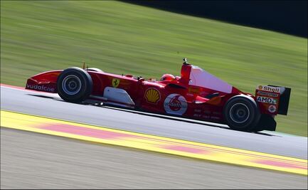 Mick Schumacher manejó el Ferrari con el que su padre ganó el séptimo Mundial