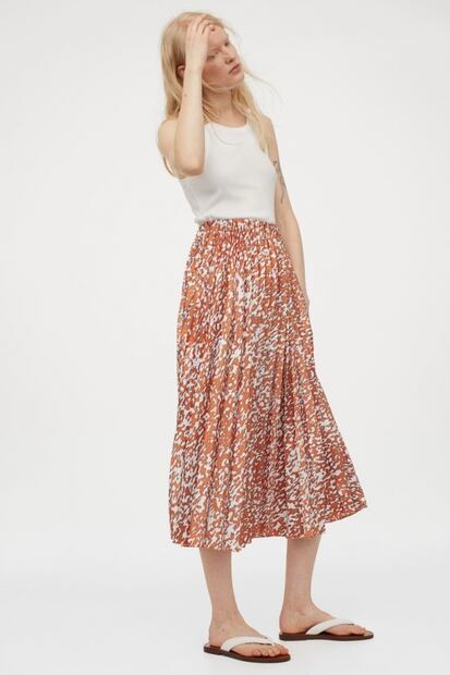 La guía definitiva para usar faldas si eres una mujer petite