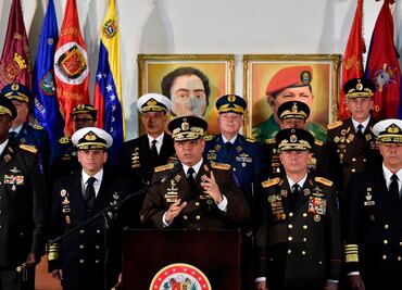 Alto mando militar de Venezuela ratifica apoyo a Maduro