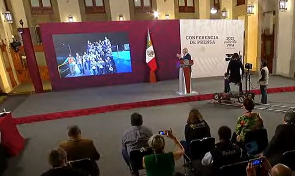 El presidente Andrés Manuel López Obrador informó que hoy por la mañana llegó la primera descarga de agua a Monterrey, Nuevo León. Foto: especial