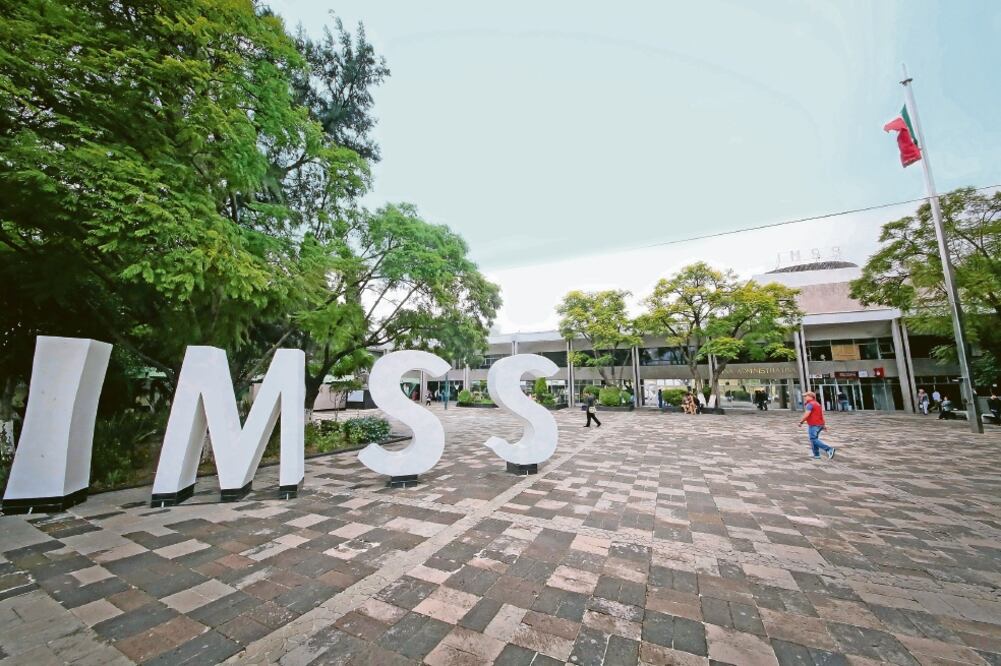 En noviembre pasado, la CNDH emitió un paquete de tres recomendaciones a la Dirección General del IMSS por fallecimientos de menores de edad (ARCHIVO EL UNIVERSAL)