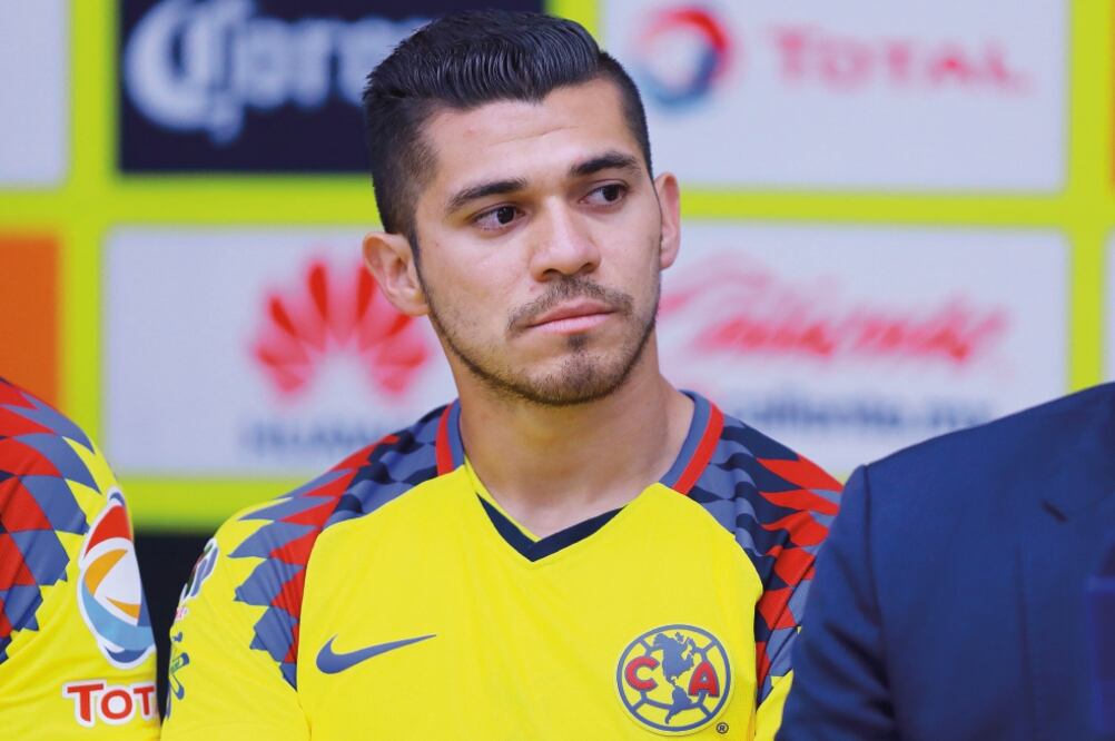 El yucateco no se intimida por la presencia del fichaje francés. (ELOÍSA SÁNCHEZ DE ALBA. IMAGO7)