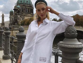 Esta es la forma correcta para remangar tu camisa blanca 