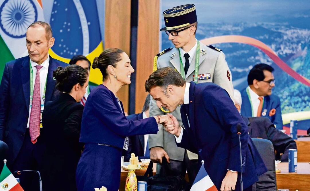 Claudia Sheinbaum, presidenta mexicana, con el mandatario francés, Emmanuel Macron, en la Cumbre del G20 en Río de Janeiro, en 2024. Foto: Ludovic Marín / AFP