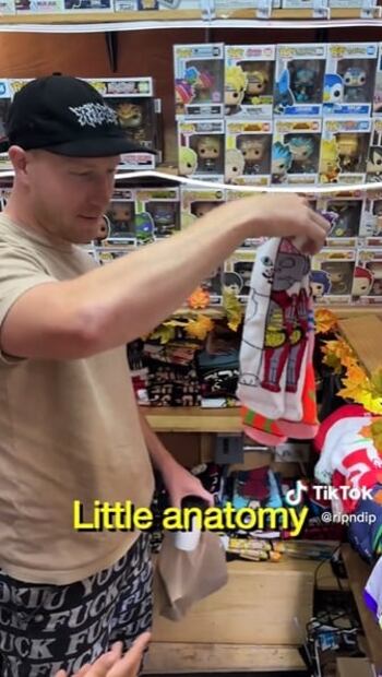 TikTok: Ripndip encuentra sus diseños "piratas" en mercado de México y así reaccionó 