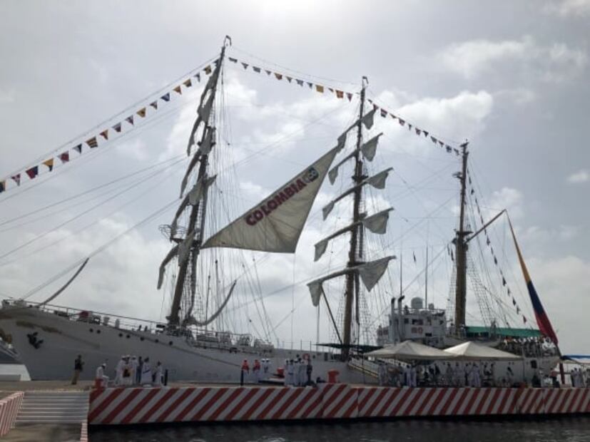 Llega buque escuela de la Armada de Colombia al puerto de Veracruz